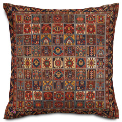 کوسن مخمل خشتی